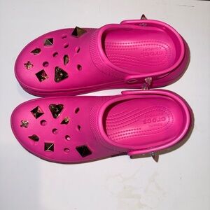 💕 CROCS CLASSIC CRUSH JUICE PINK CLOGS COMFORT SLIDES women’s 11 +  GoldJibbitz